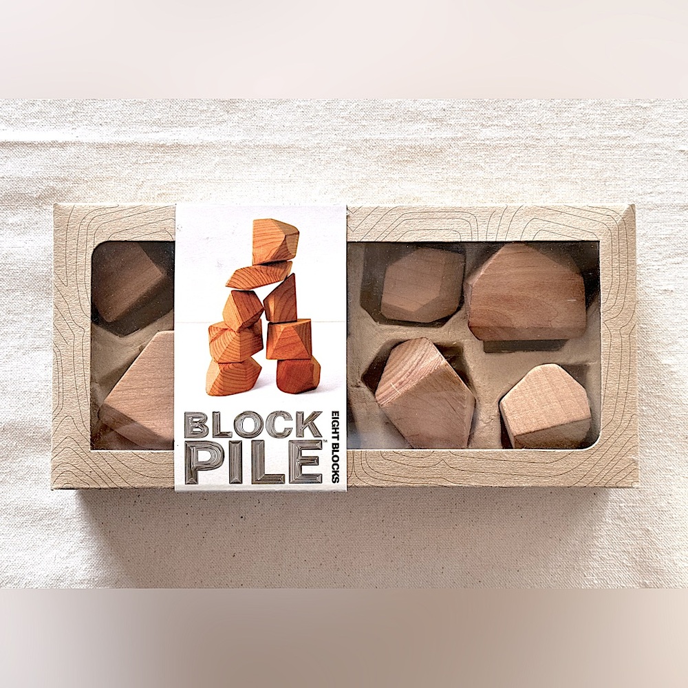 STARBUCKS 2009 EXCLUSIVE 8-PC BLOCK PILE BALANCING WOOD STACK SKILL GAME NEW!